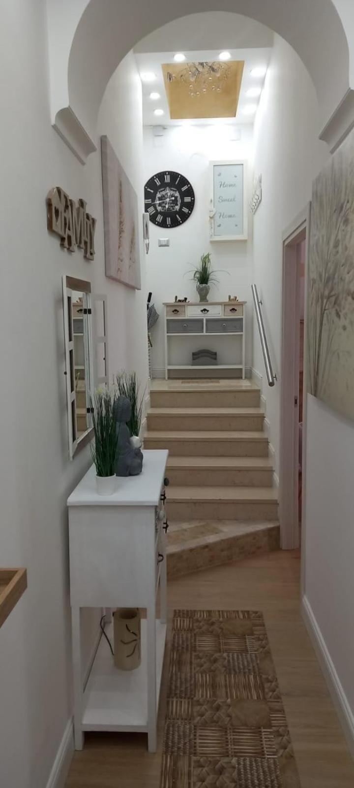 My Family Intero Appartamento Con Parcheggio Privato Potenza Bagian luar foto